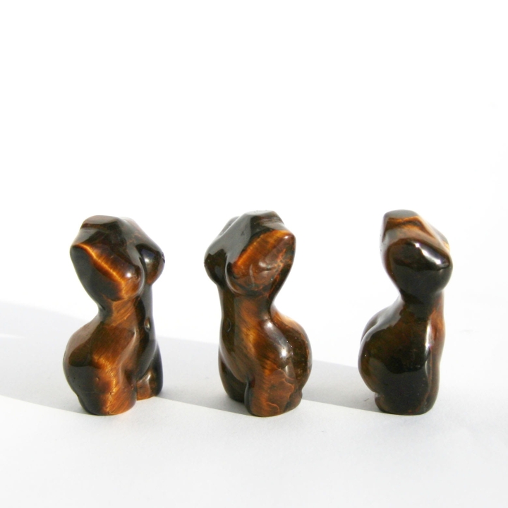 Tygrysie oko figurki ciało kobiece