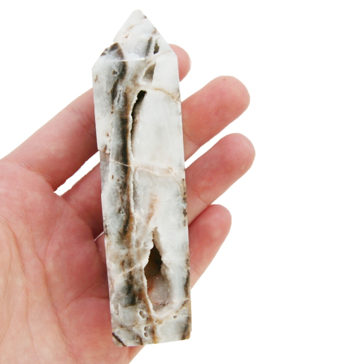 Oszlifowany obelisk ze sfalerytu – dekoracyjny kamień zachowujący naturalną strukturę