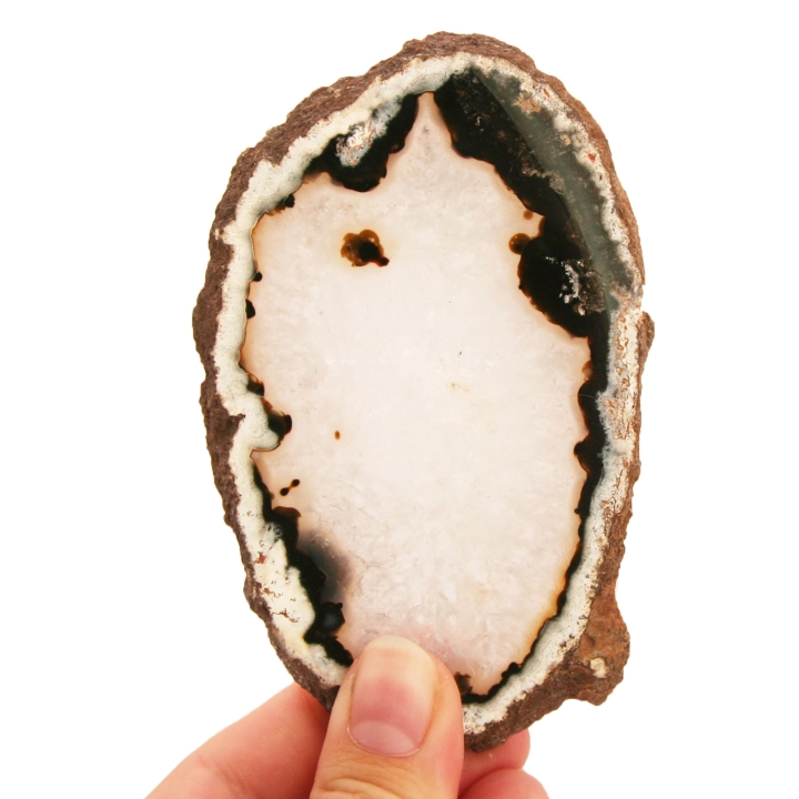 Czarny plaster agatu, dwustronnie polerowany na wysoki połysk.