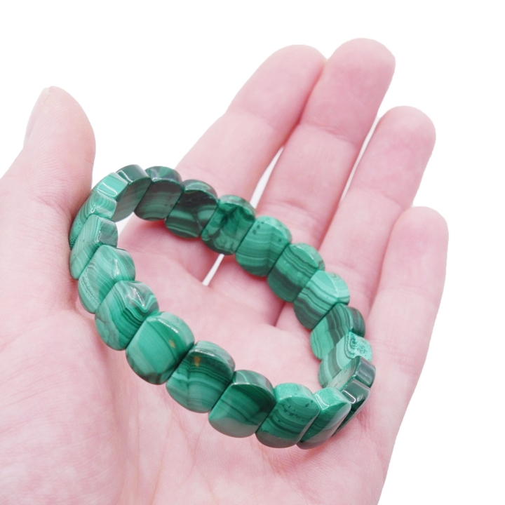 Bransoletka z naturalnego malachitu - zielony amulet na szczęście.
