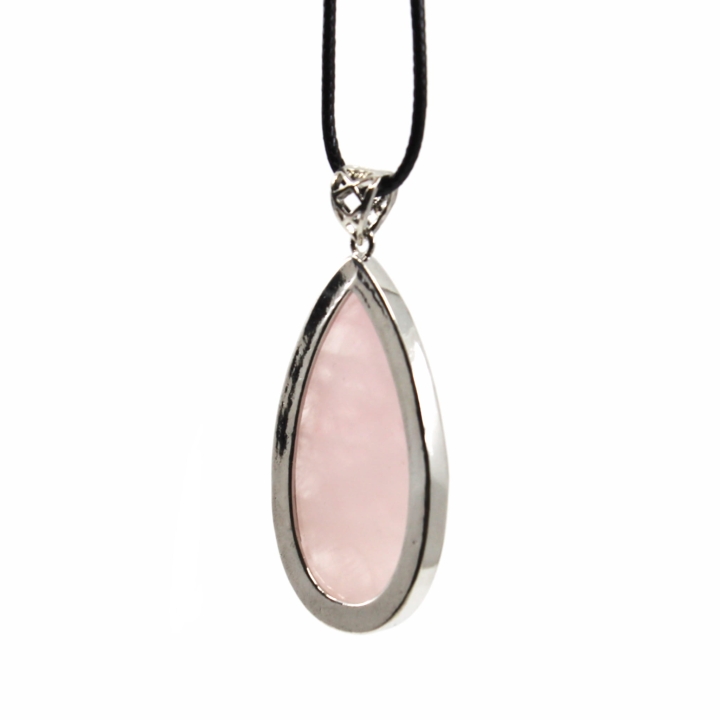 Wisiorek z kwarcem różowym.