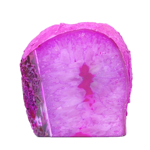 Świecznik na tealight z naturalnego, różowego agatu z polerowaną powierzchnią na białym tle.