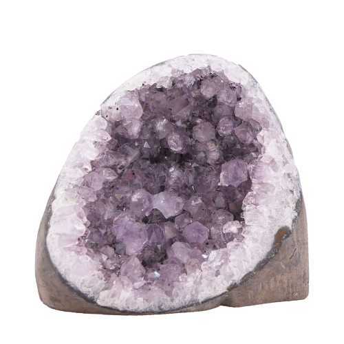 Fioletowa szczotka ametystu nr 017 – widok na naturalne skupisko kryształów o szklistym połysku.