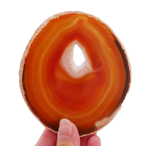 Pomarańczowy plaster agatu nr 078 – widok na wypolerowaną powierzchnię z koncentrycznym układem pasm.