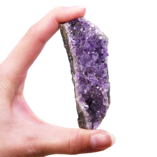 Ametyst w postaci szczotki krystalicznej.