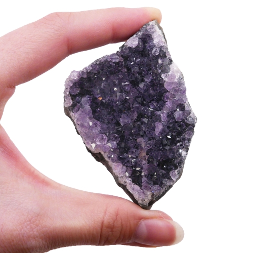 Ametyst w postaci szczotki krystalicznej.