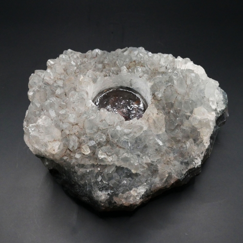 Świecznik ze szczotki krystalicznej nr 011 – naturalny kryształ górski z otworem na tealight.