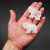 Kryształ górski w formie słonia 40 mm – miniaturowa, precyzyjnie uformowana rzeźba z naturalnego kamienia.
