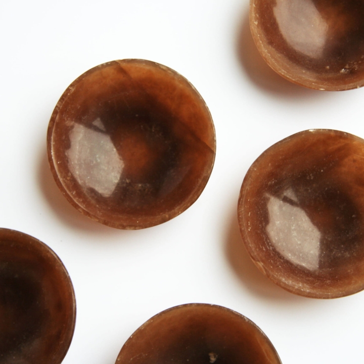 Kamienne misy dla kolekcjonerów i dekoratorów.