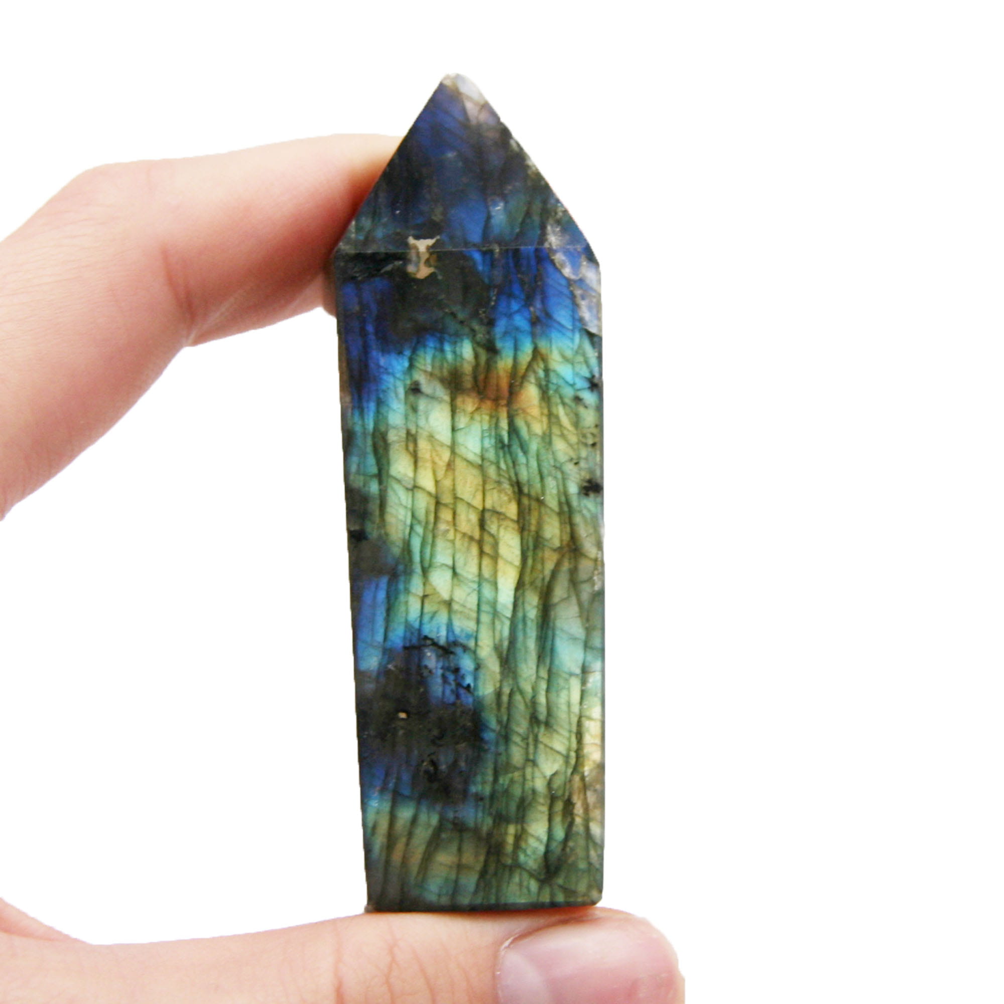 Labradoryt – właściwości magiczne i energetyczne kamienia